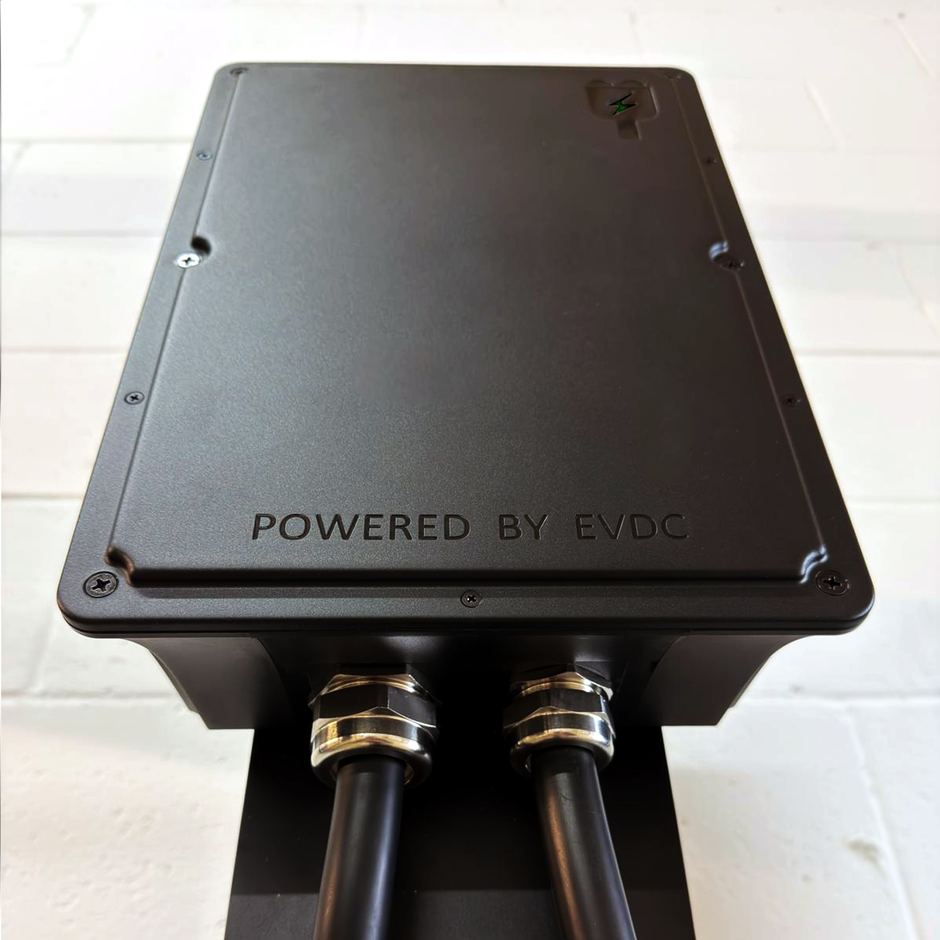 EVDC PRO 32A Untethered Station