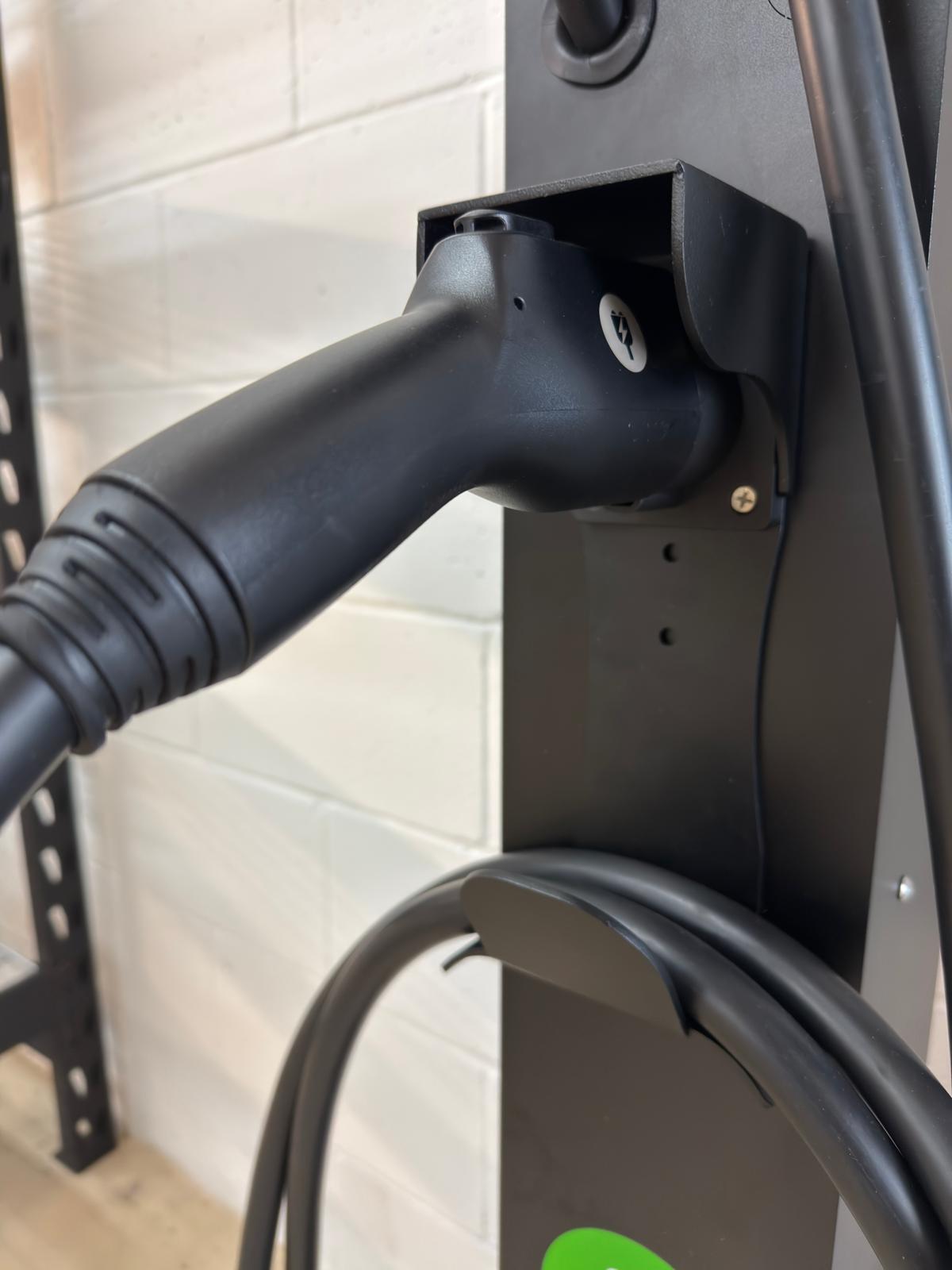 EVDC PRO 80A Station